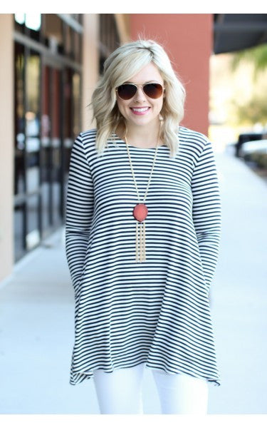 Right Reason Tunic - Navy + White